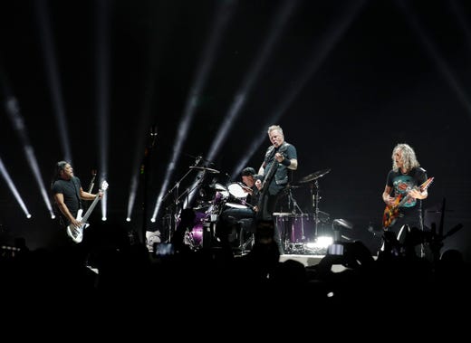 Metallica sets Fiserv Forum attendance record, donates to ... Metallica sets Fiser