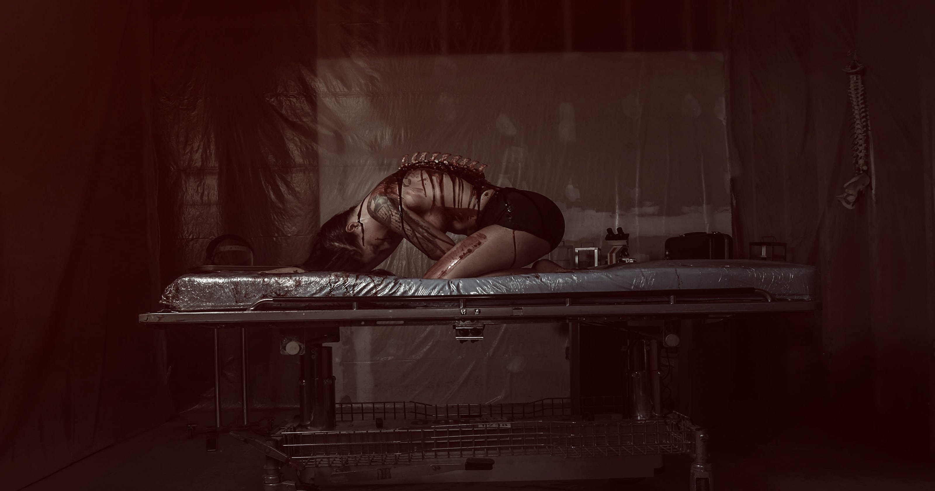 Mallory Bertrand #39 s horror themed photo shoot