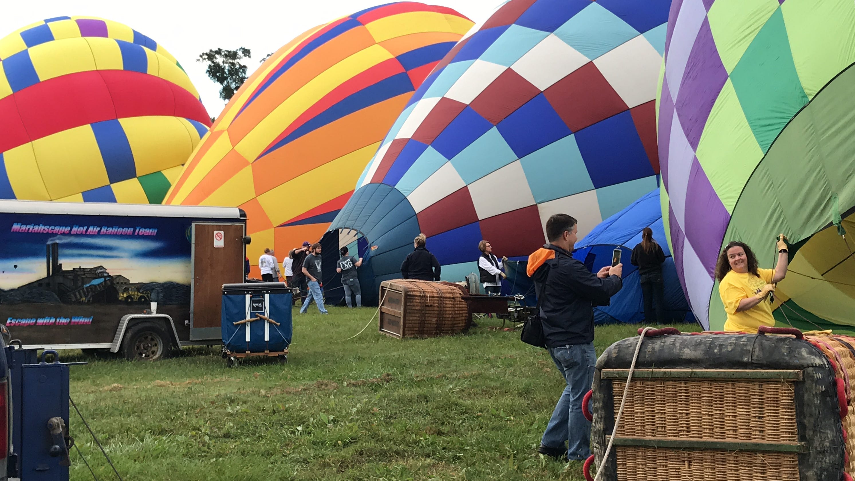 Balloon race in Natchez draws thousands to Mississippi River city Balloon race in Natchez draws thousands to Mississippi River city