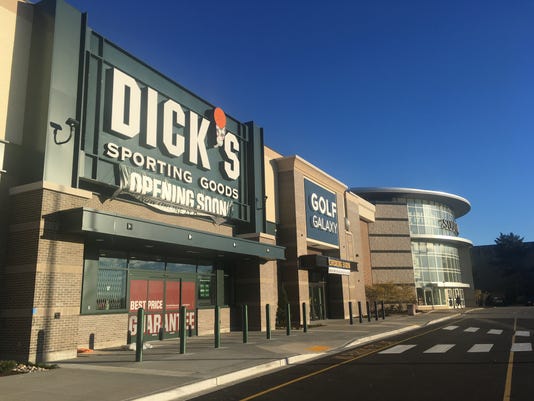 Dick S Sporting Goods Considering Removing All Of Its Hunting Supplies