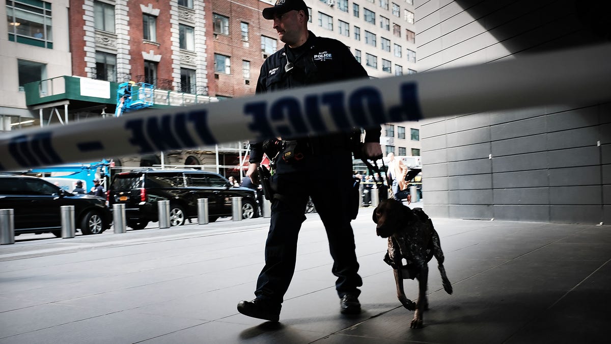 Police stand guard outside of the Time Warner Center after an explosive device was found there on October 24, 2018 in New York City.