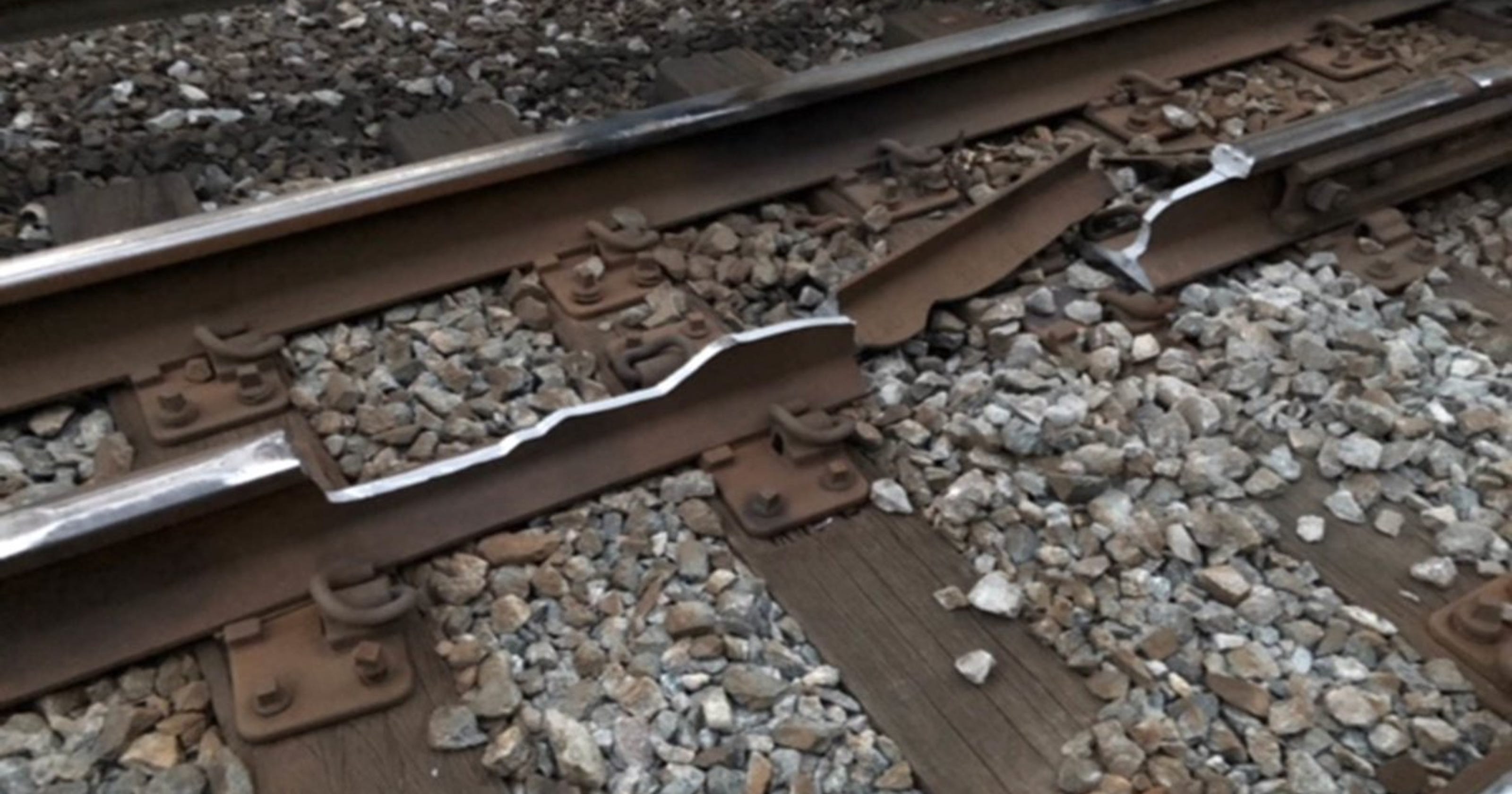 MetroNorth Broken rail delayed Harlem Line during morning commute