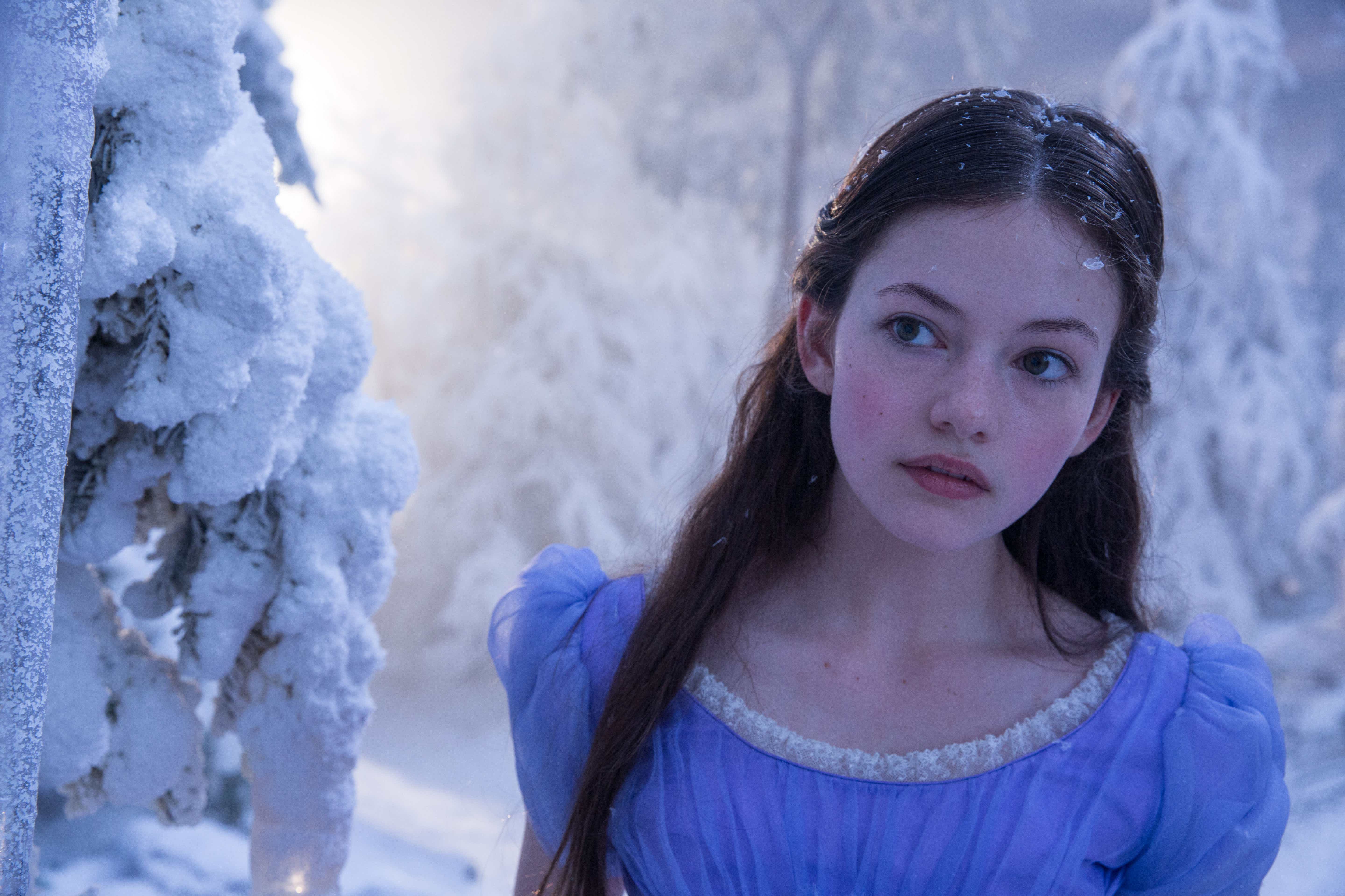 Get Nutcracker Mackenzie Foy Graduates From Vampire Baby To Disney Star Free Wallpaper Nutcracker Mackenzie Foy Graduates From Vampire Baby To Disney Star For Android