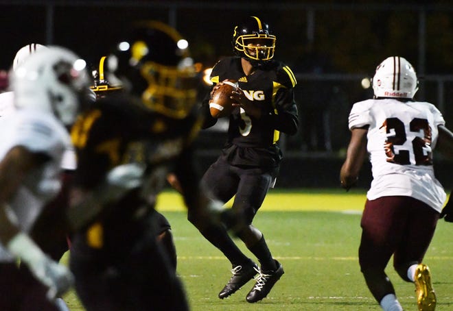Detroit King quarterback Dequan Finn remains mum on his commitment to Central Michigan.