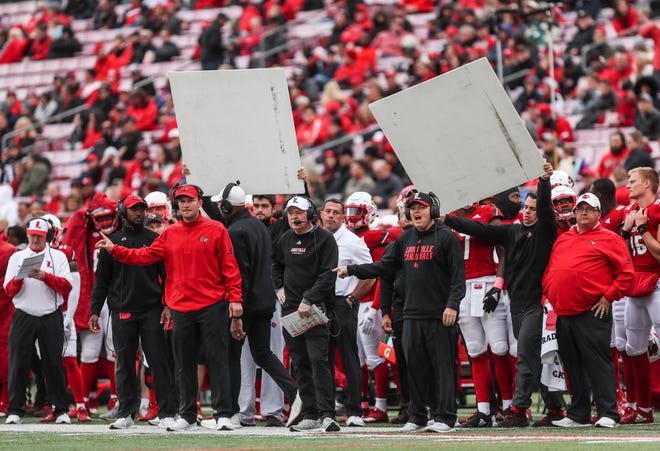 Bobby Petrino S Son And Sons In Law Also Fired By Louisville