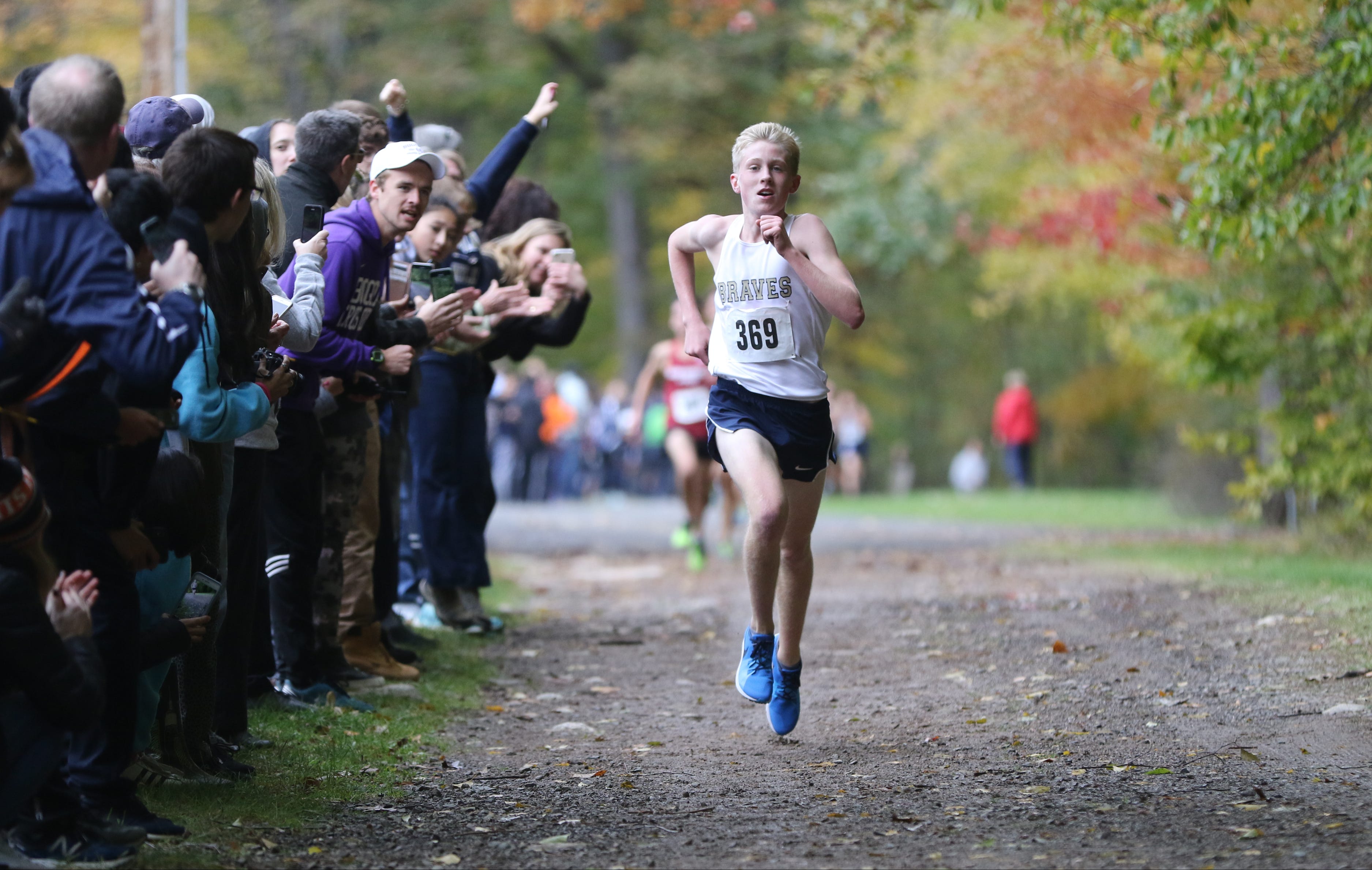 best x country running shoes