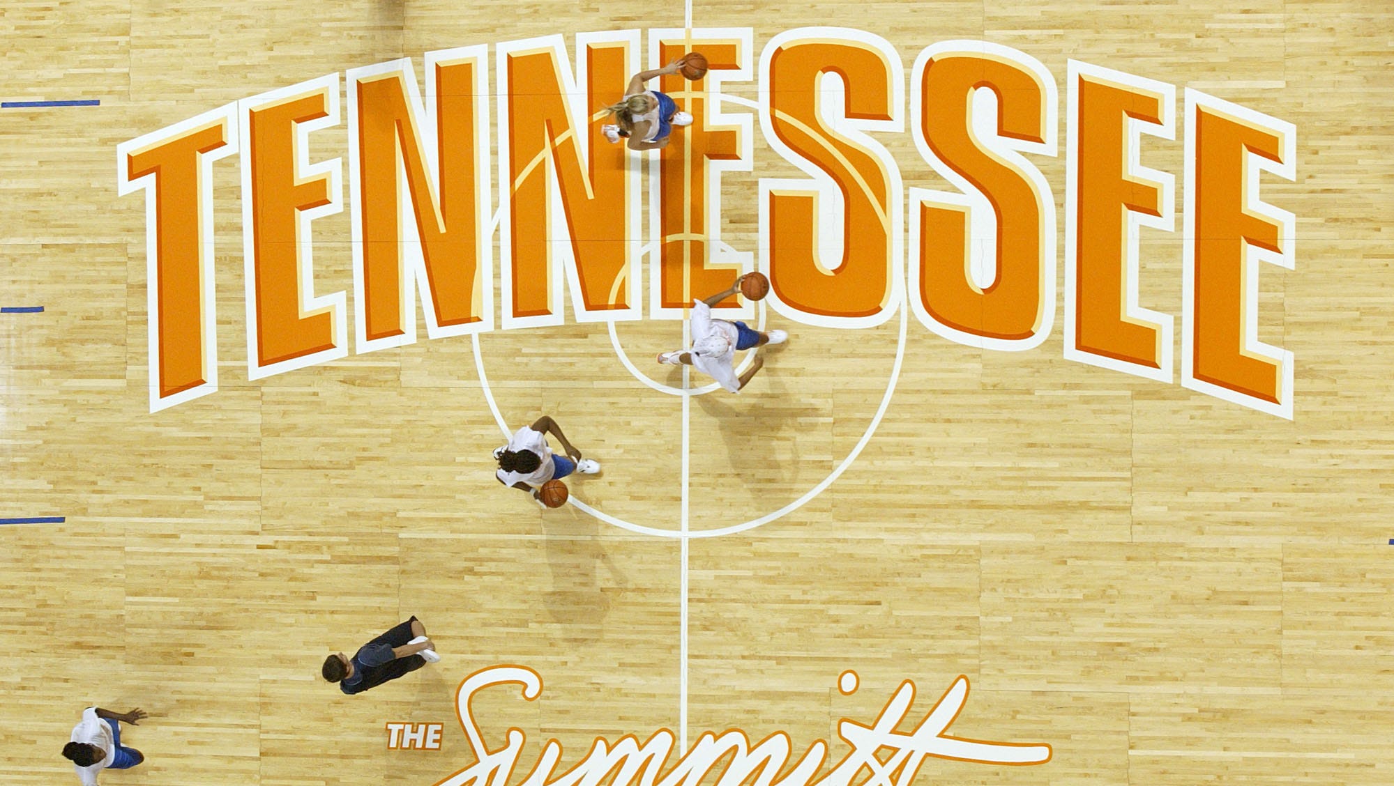 Authors tell how Pat Summitt changed the game in 'Full Court Press'