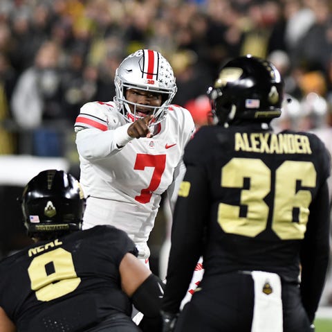 Ohio State Buckeyes quarterback Dwayne Haskins...