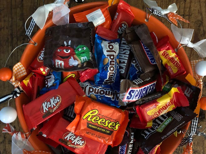 Leftover Halloween Candy?  Turn it into yummy treats like milkshakes, cookies or pies.
