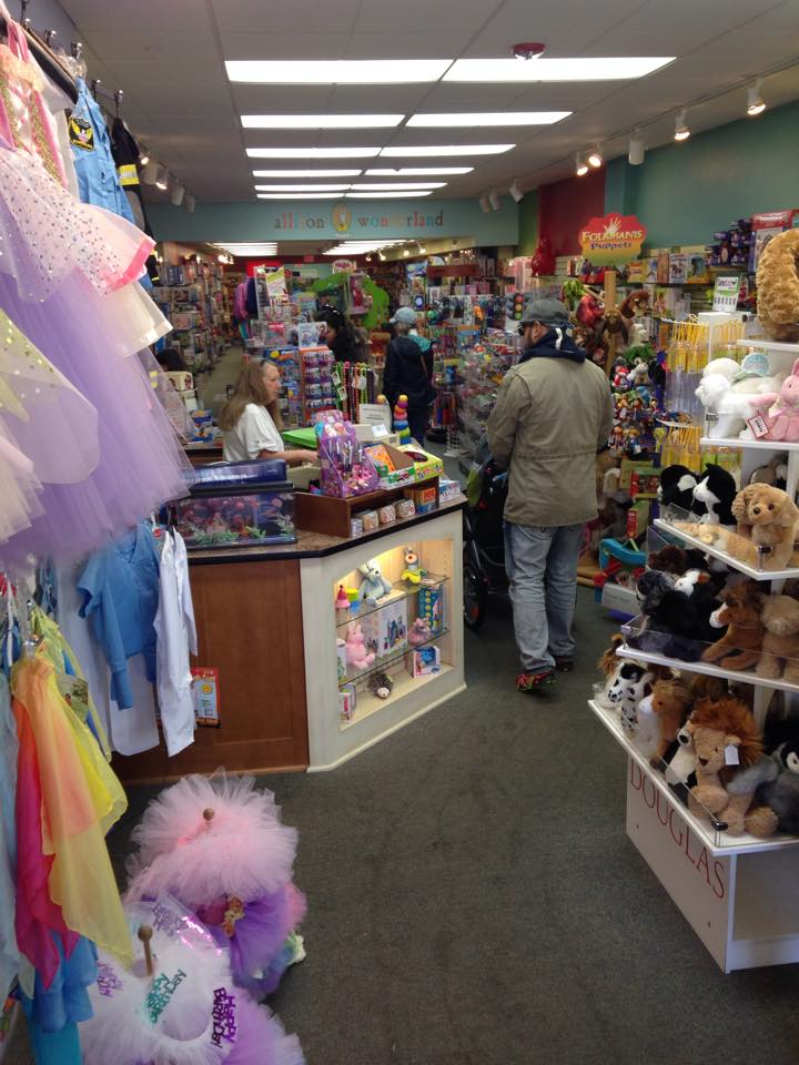 outlet toy store near me