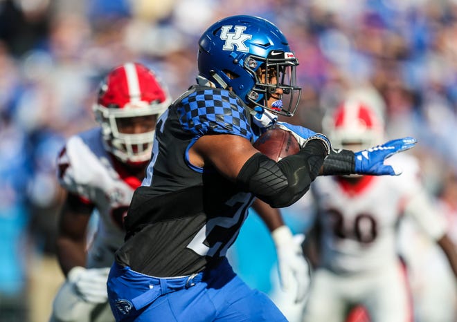 Kentucky's Benny Snell had 61 yards in the first half Saturday. Nov. 3, 2018
