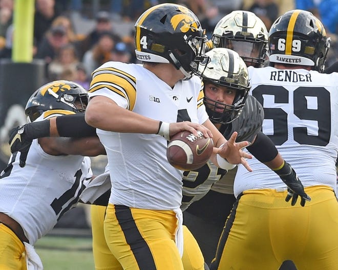 Fans had a picture perfect football afternoon Saturday as the Boilers defeated the Iowa Hawkeyes. 