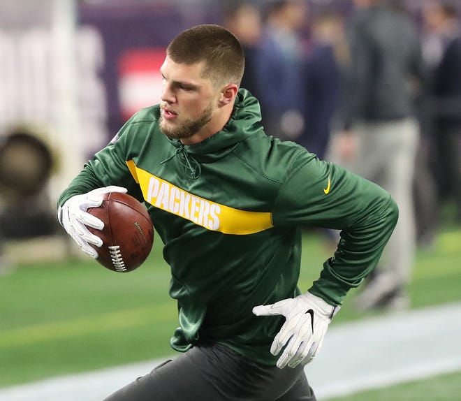 Green Bay Packers tight end Robert Tonyan (85) warms up before the game against the New England Patriots Sunday, November 4, 2018 at Gillette Stadium in Foxborough, Mass.
