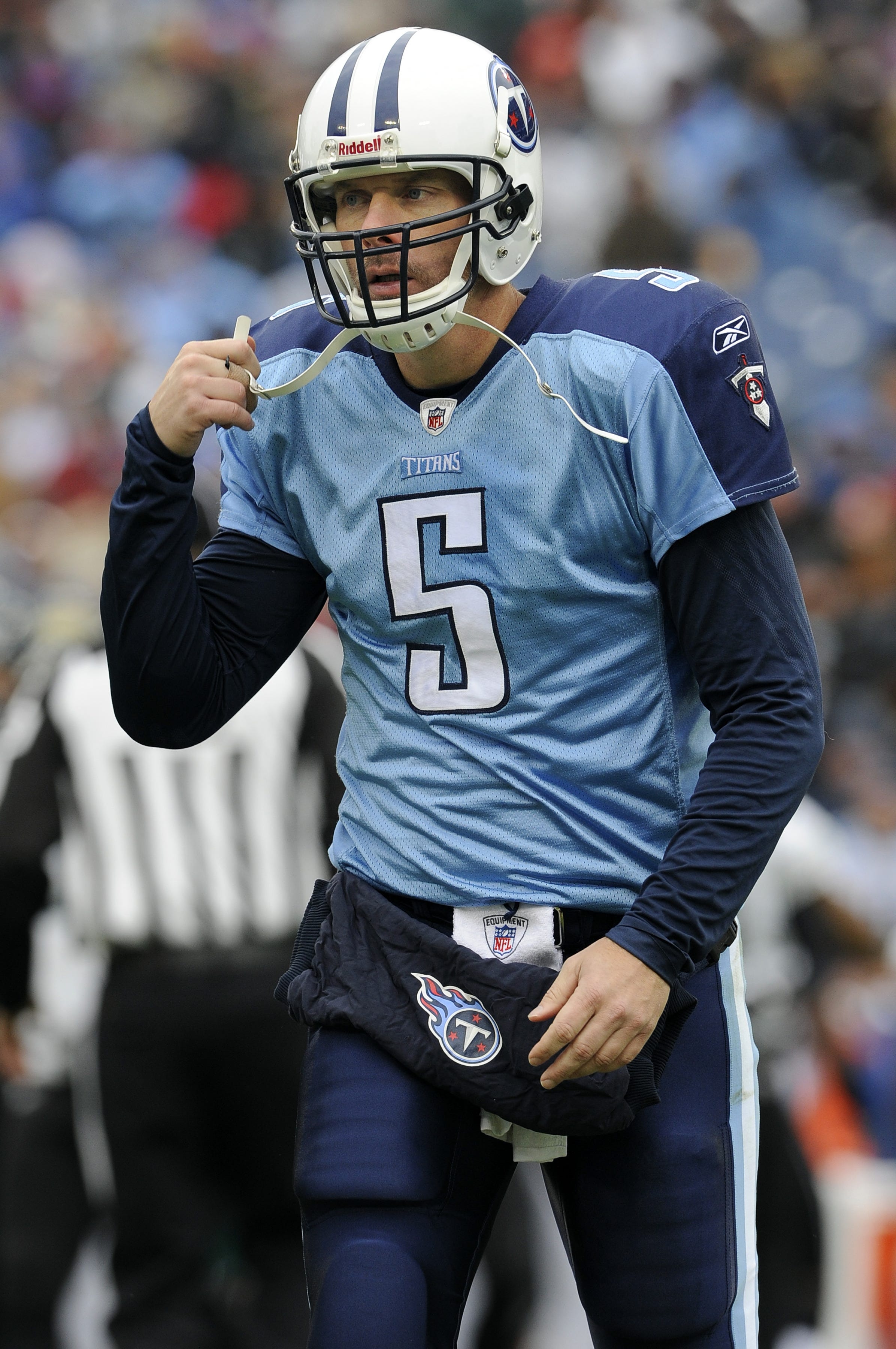 titans football jersey