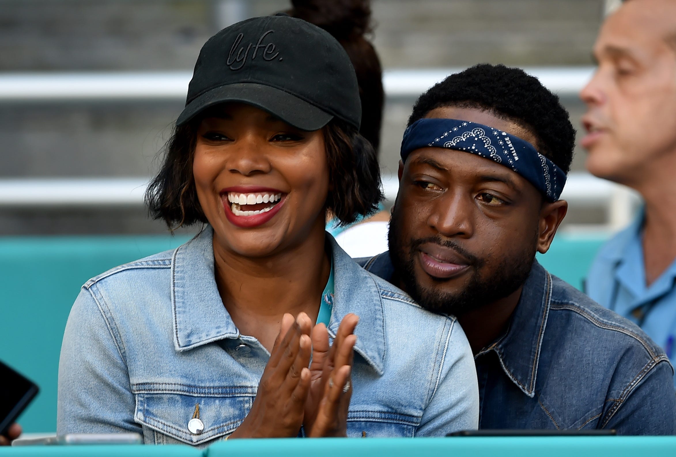 Gabrielle Union Dwyane Wade Welcome Miracle Baby Via Surrogate