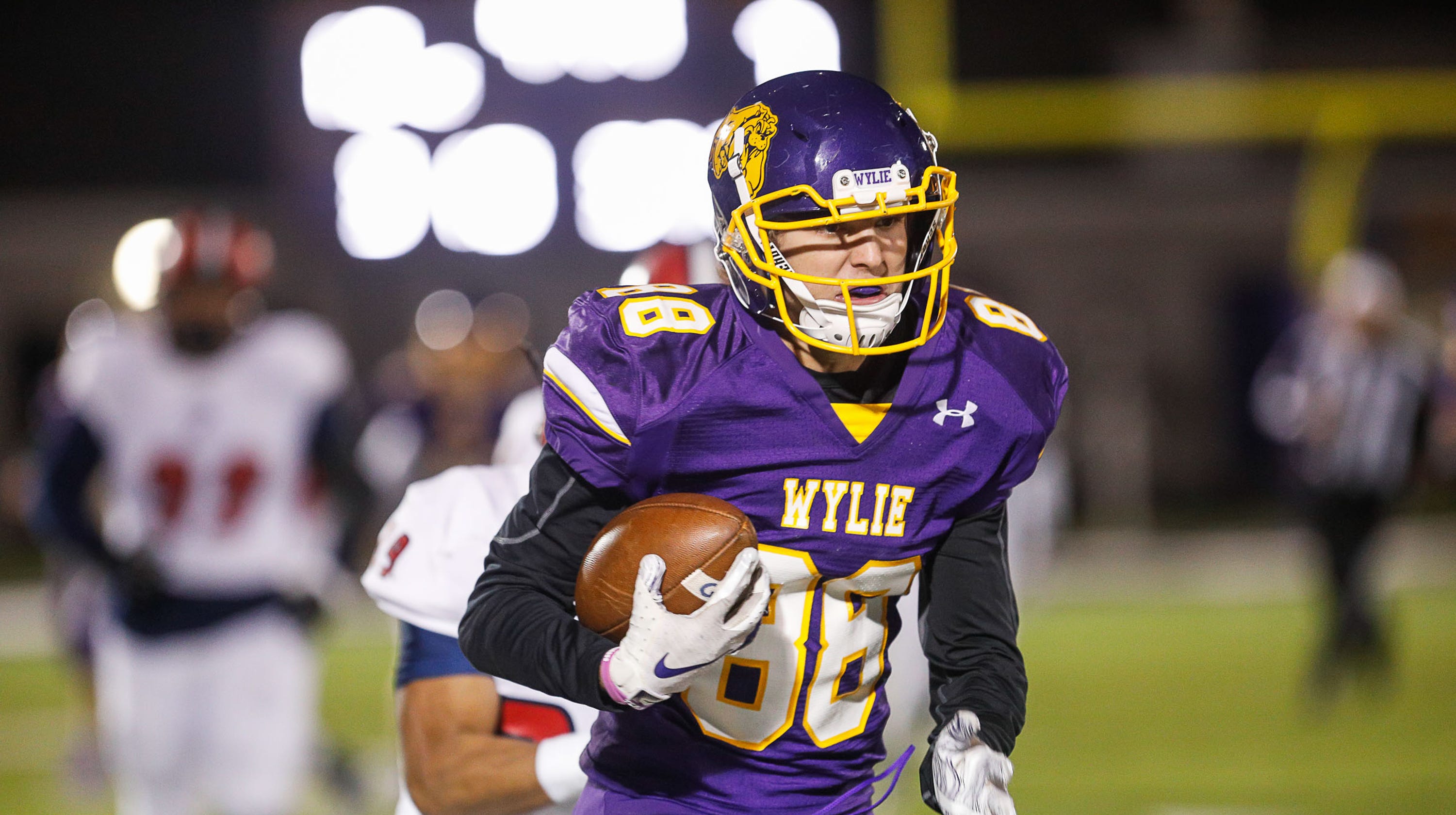 Wylie Football Goes Winless With Loss To Plainview wylie-football-goes-winless-with-loss-to-plainview