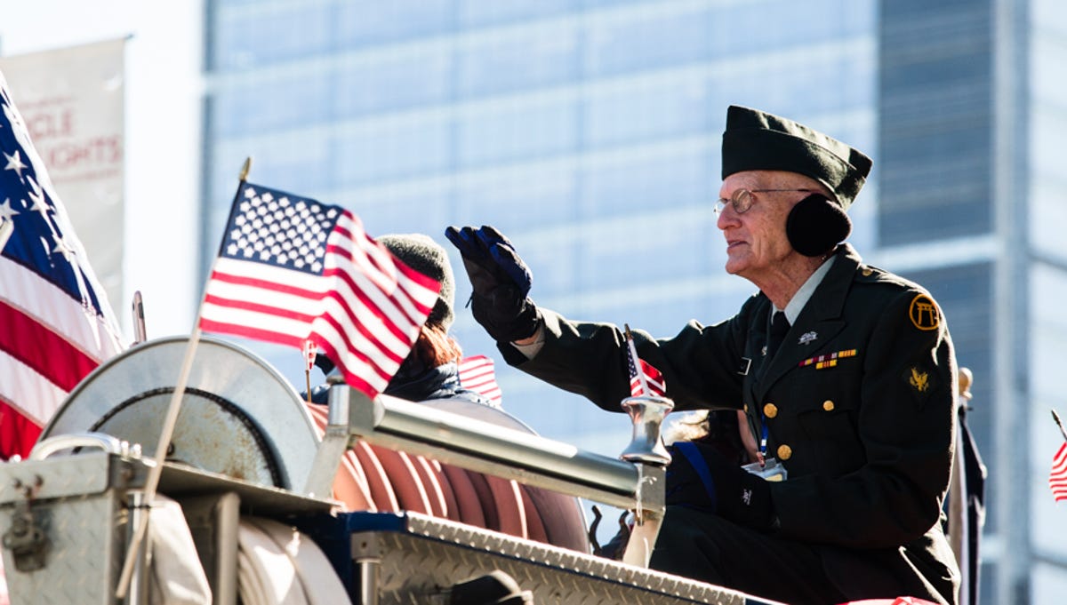 Indianapolis Veterans Day parade honors those who served