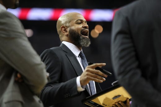 Memphis Grizzlies Head Coach J.B. Bickerstaff yells out at his team during their game against the Philadelphia 76ers at the FedExForum on Saturday, November 10, 2018.
