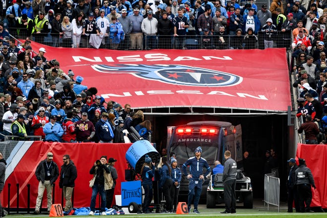 Patriots Vs Titans Fan S Condition Improves After Fall From Stands