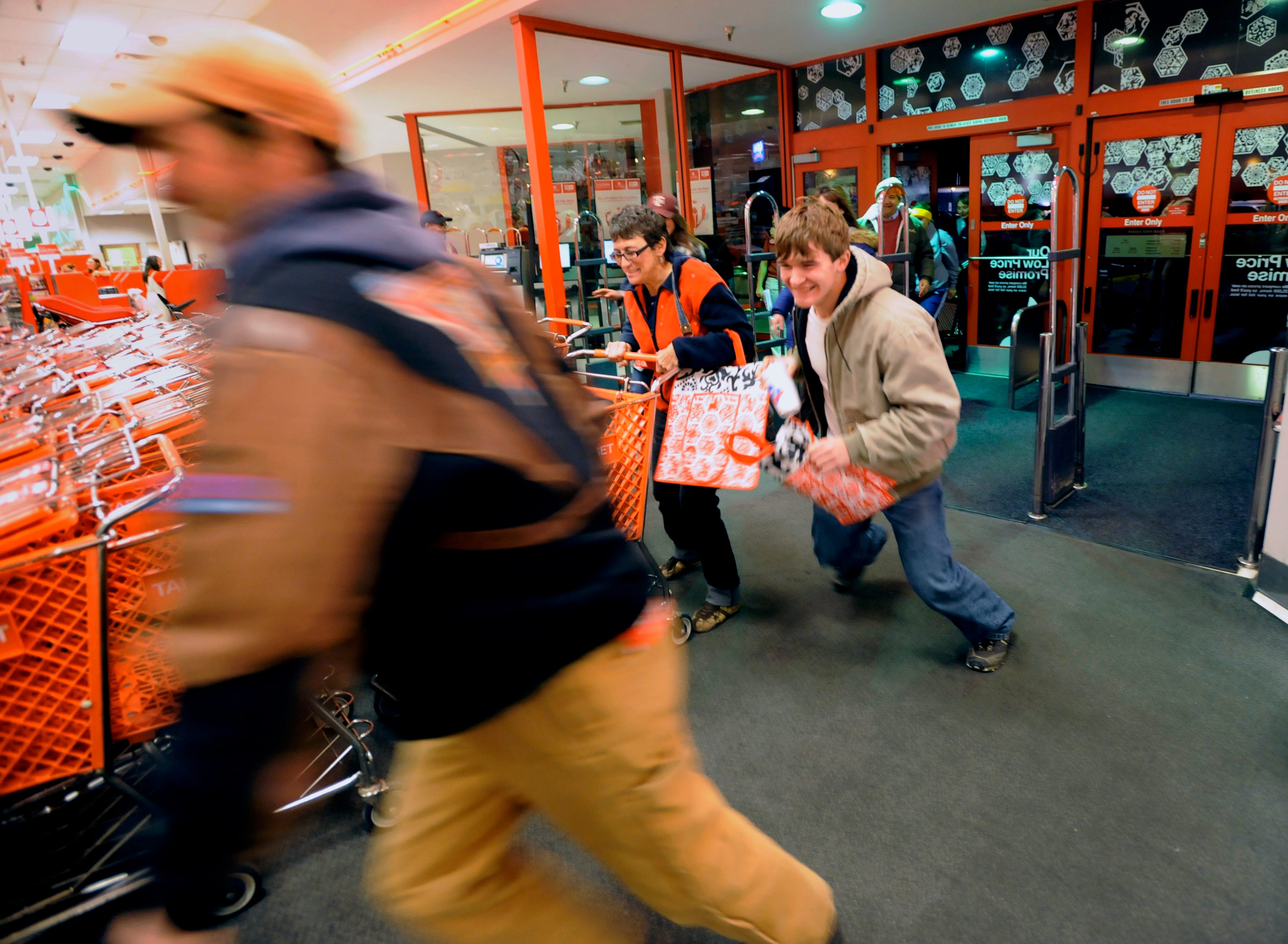 Black Friday 2018 Guide Store Hours Deals And More