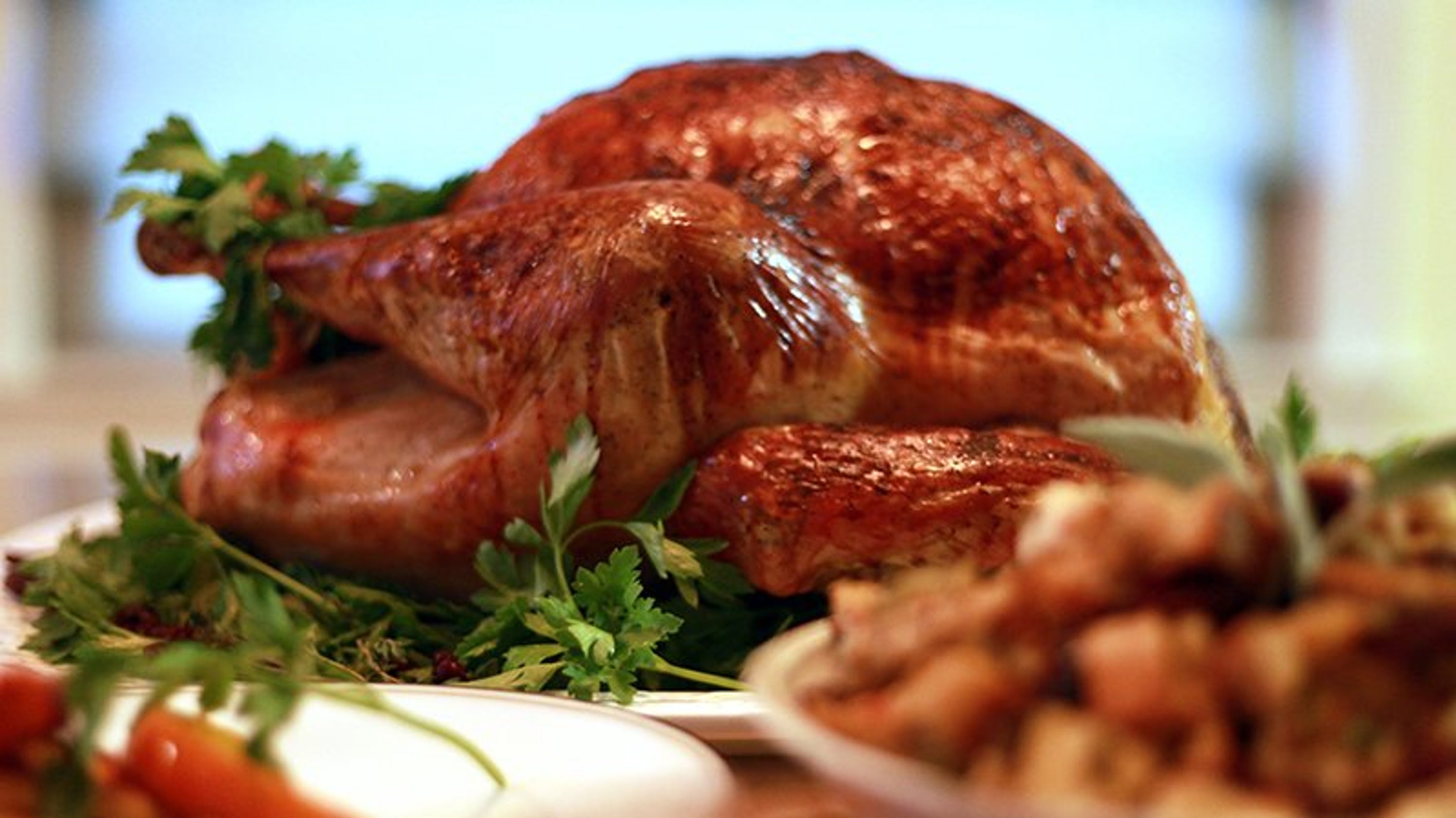 How do Thanksgiving dinner costs in St. Cloud compare to the nation?