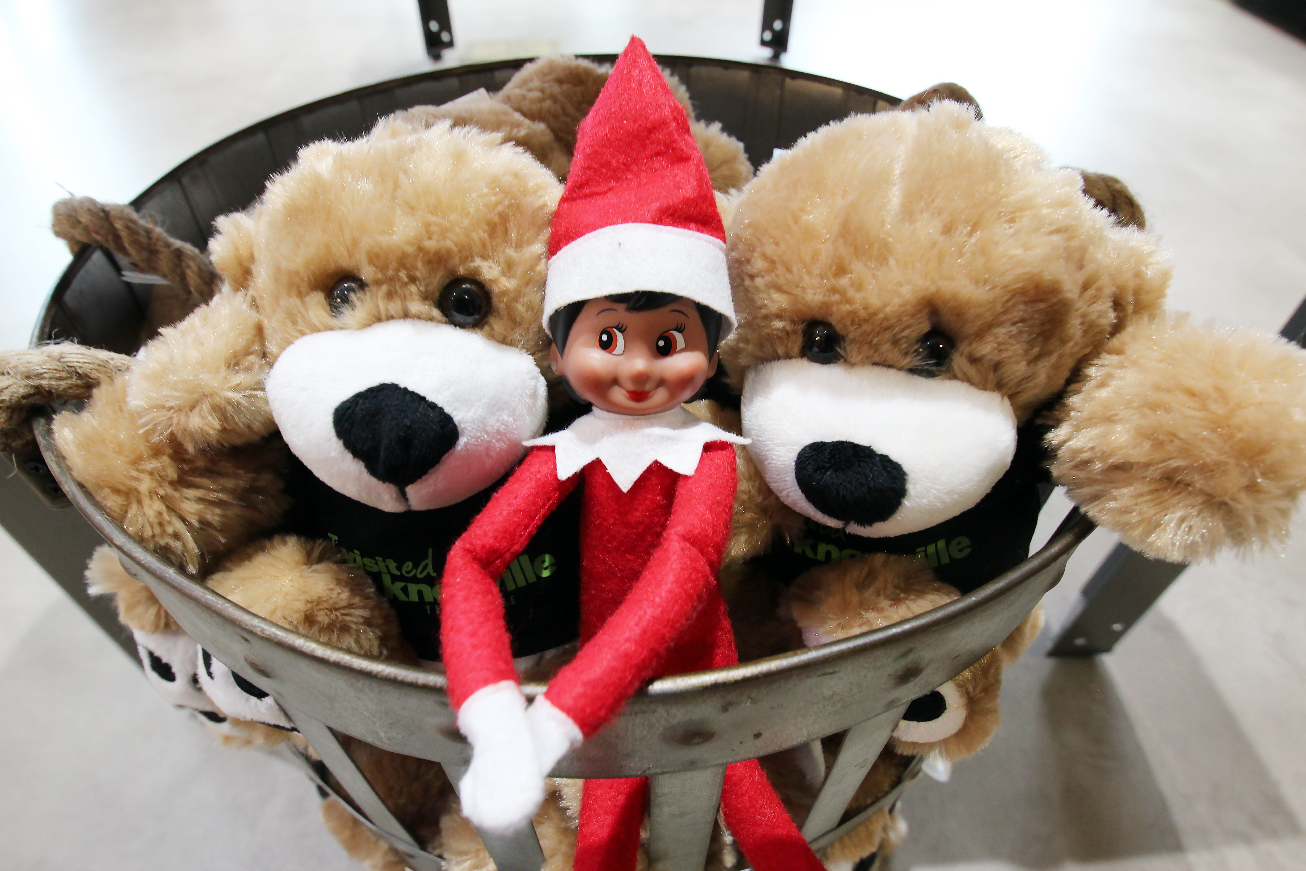 30 fun, some funny, 'Elf on the Shelf' ideas to get you through the holiday season - USA TODAY