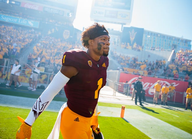 Arizona State Sun Devils wide receiver N'Keal Harry is projected to go as high as No. 3 in the 2019 NFL draft in NFL mock drafts.
