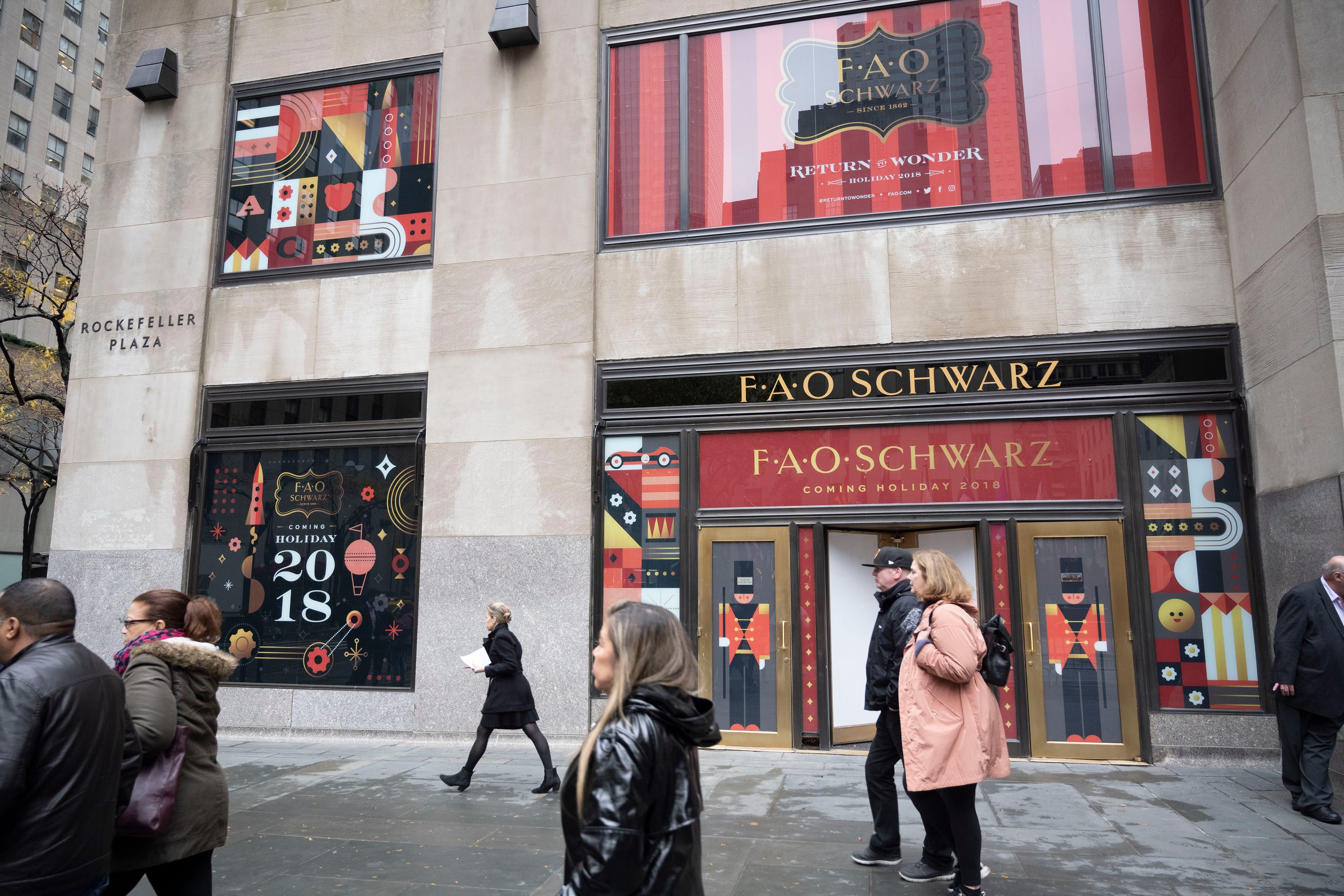 rockefeller center fao schwarz