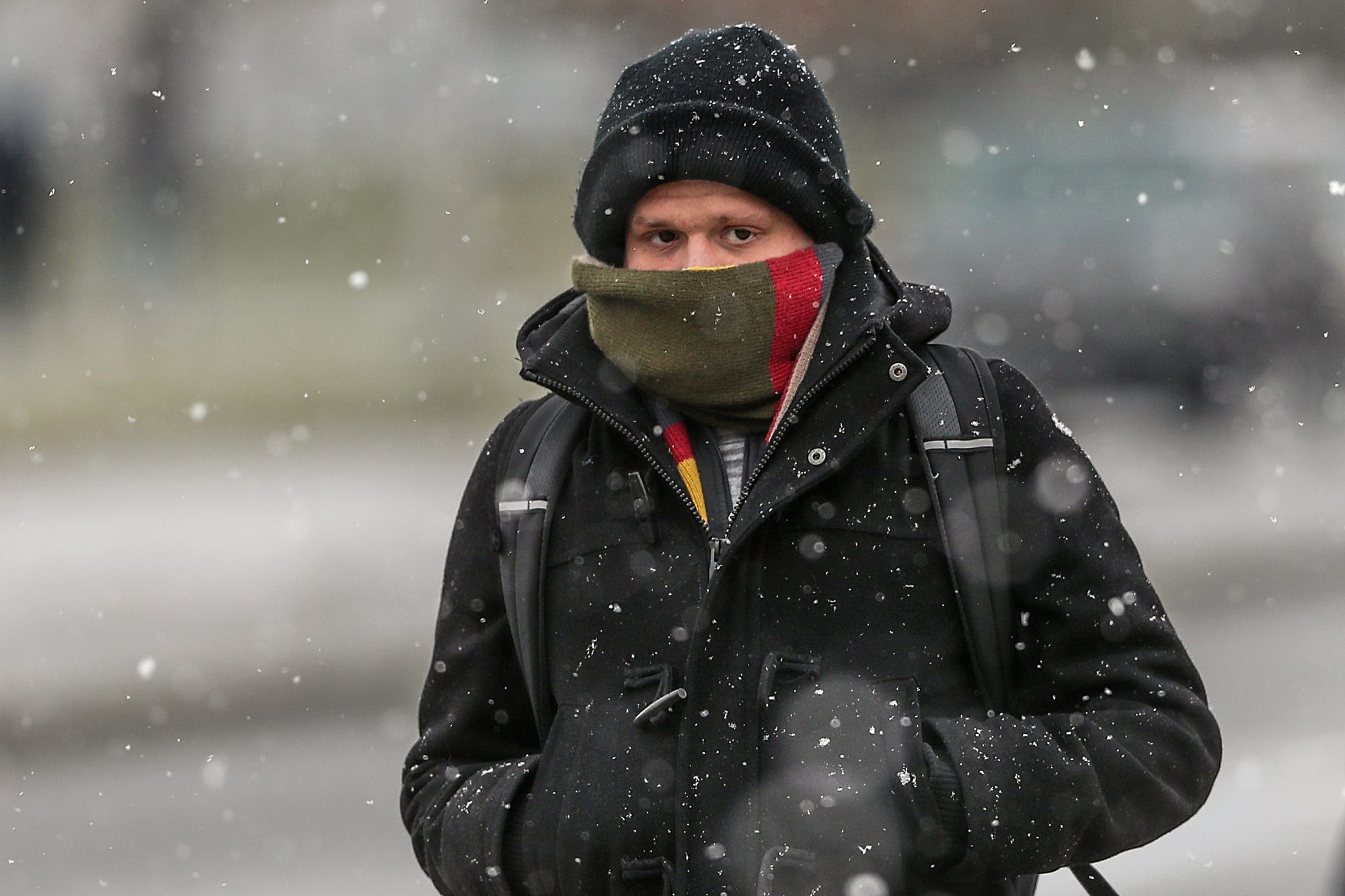 Eyes on the road: Snow and rain likely today