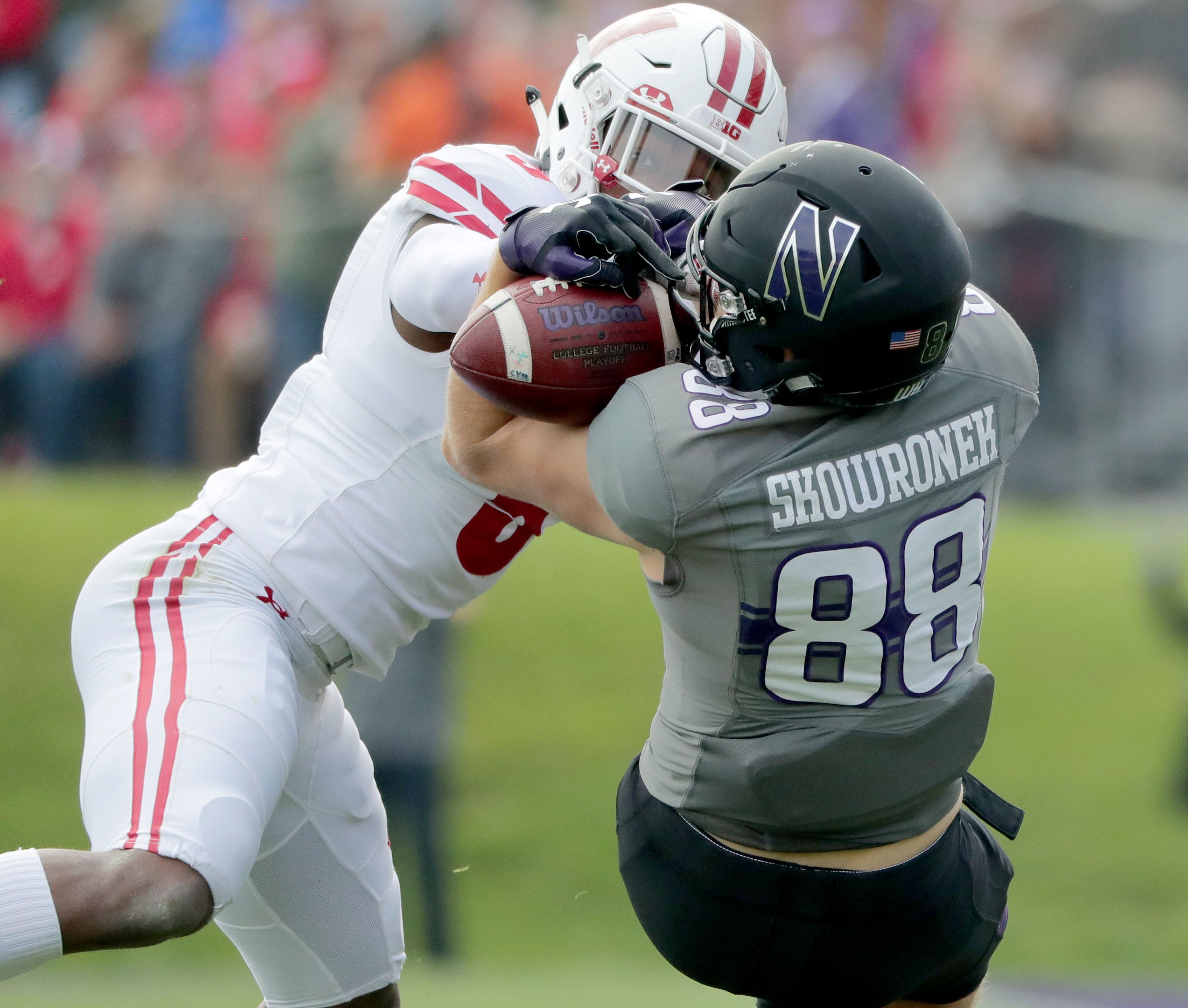 badger football jerseys