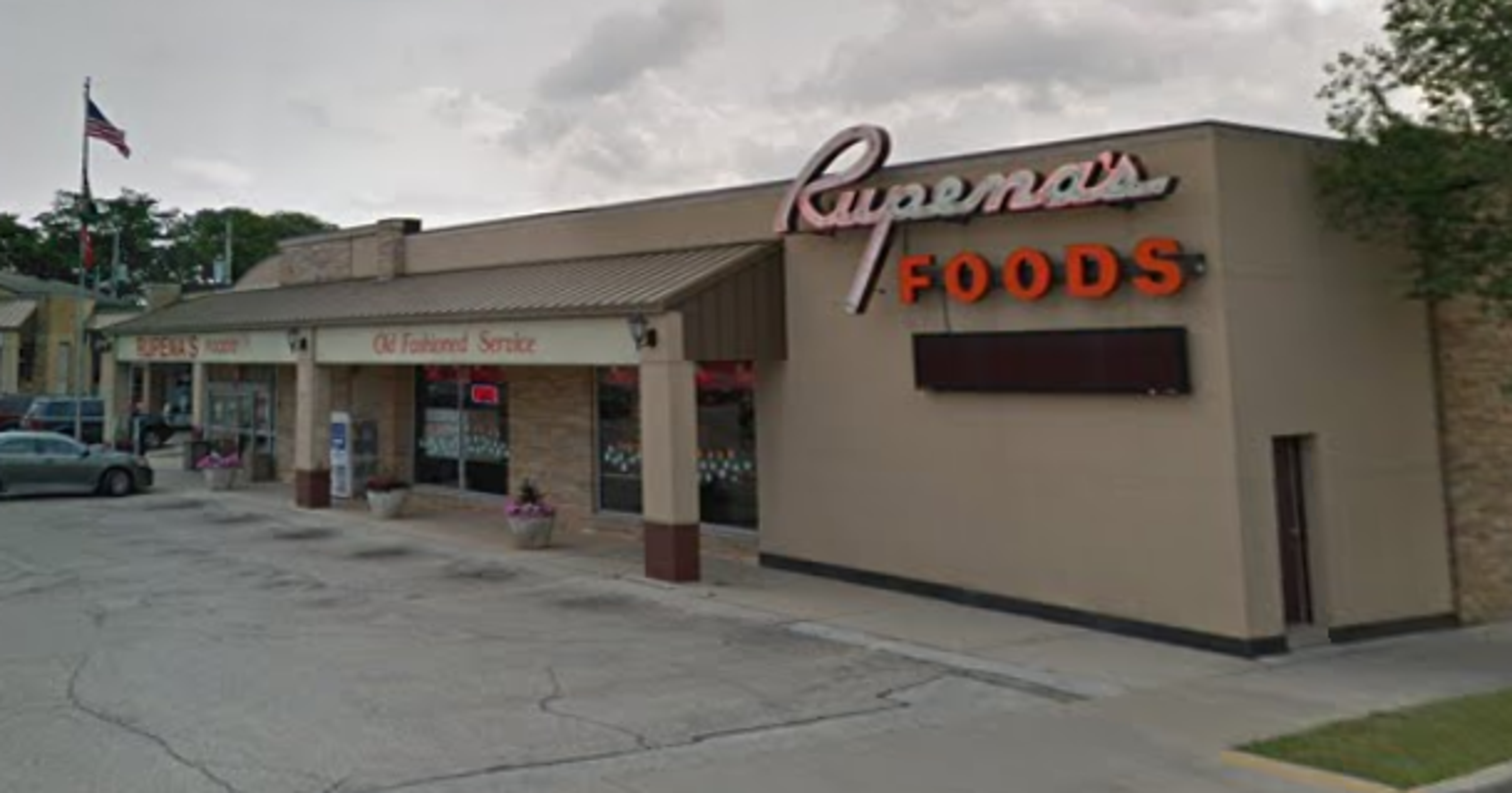 Rupenas In West Allis Wants To Open A Banquet Facility