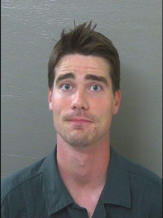 Florida Porn - Florida man entered police station, asked to go to jail for ...