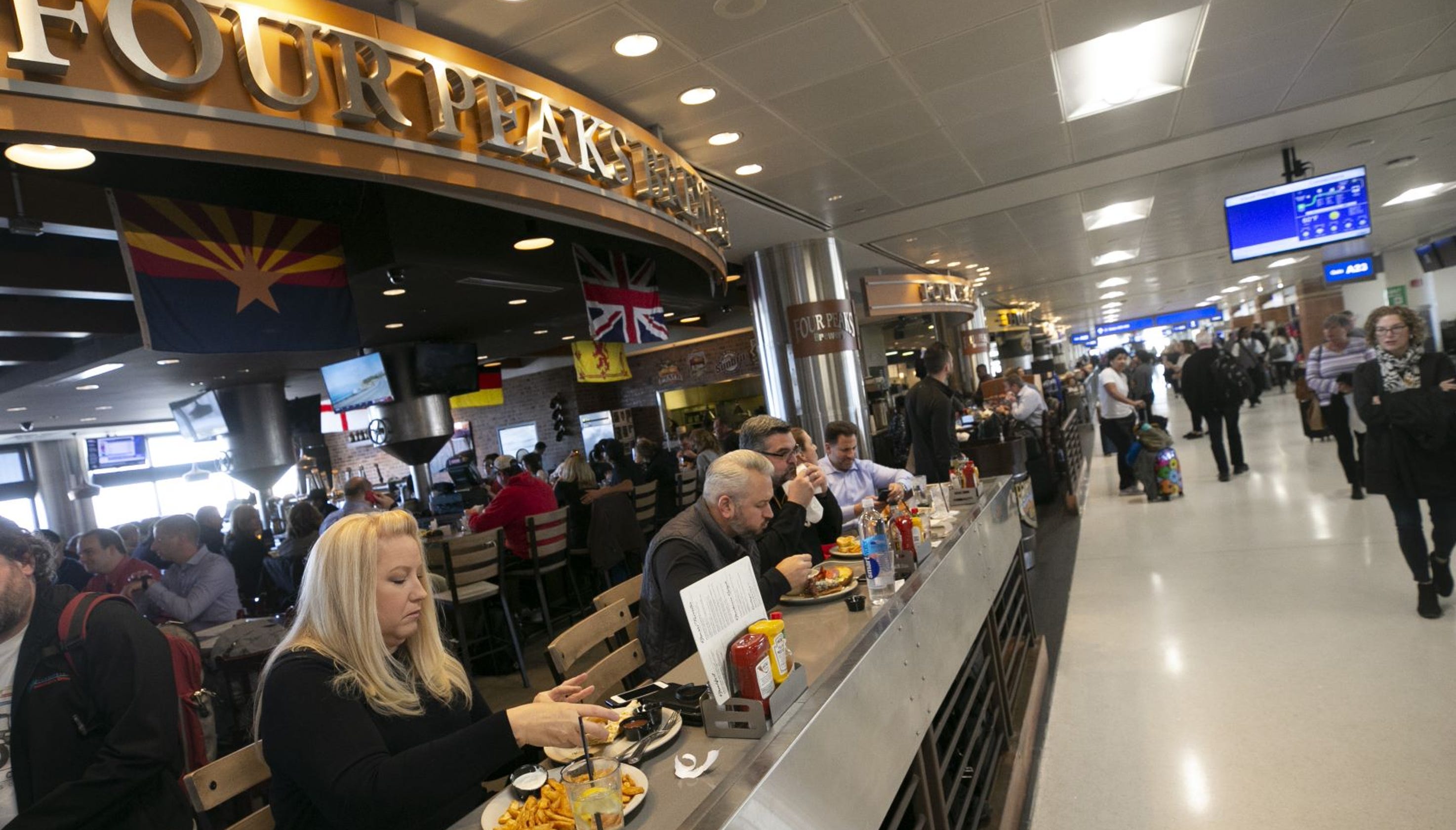 Phoenix Sky Harbor Airport restaurants ask to raise prices
