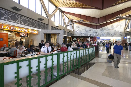 Phoenix airport restaurants: How much have prices gone up?