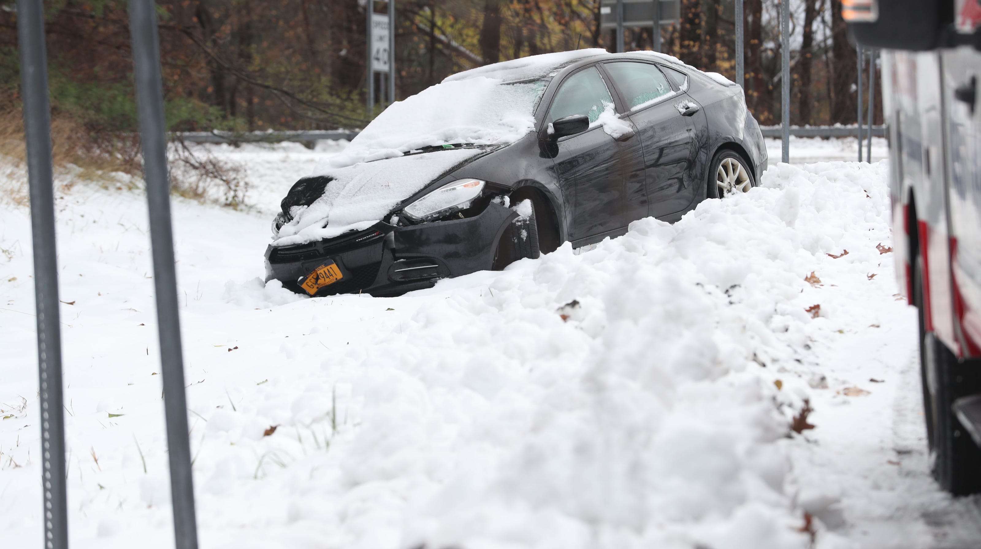 What to have in your car if you get stuck in snow What to have in your car if you get stuck in snow