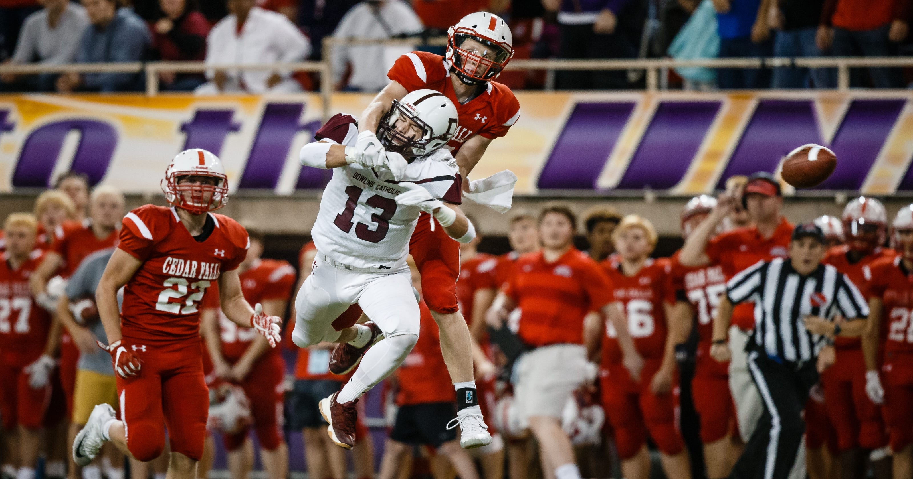 Photos Dowling Catholic, Cedar Falls face off in the 4A state football