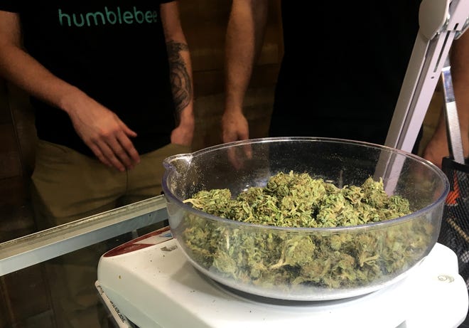 Michigan wants marijuana dispensaries licensed or closed