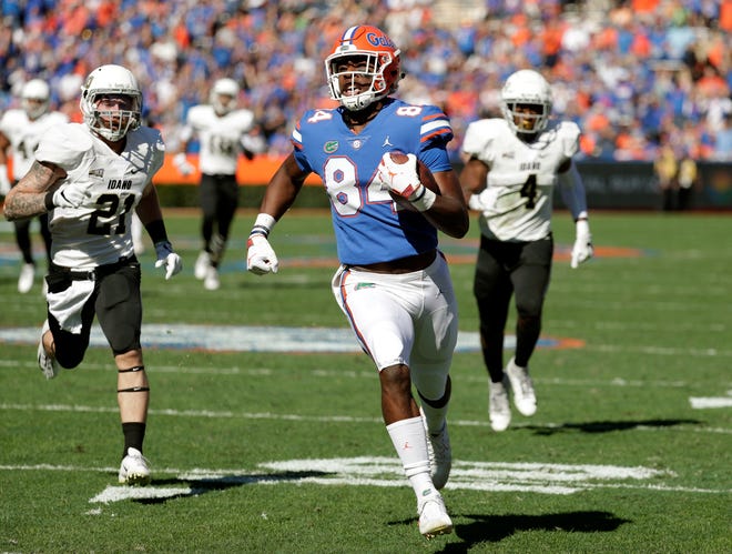 Florida tight end Kyle Pitts runs for a touchdown on a 52-yard pass play vs. Idaho on Nov. 17, 2018, in Gainesville, Fla.