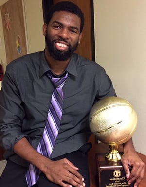 Basketball Hs Coach Gives Powerful Speech To Team In Sign Language