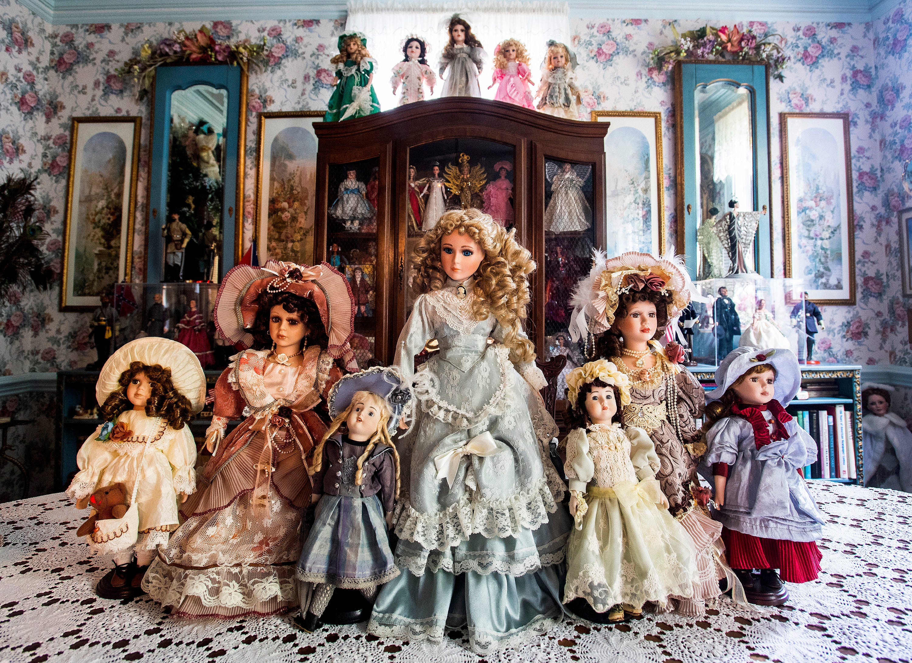 gone with the wind porcelain dolls