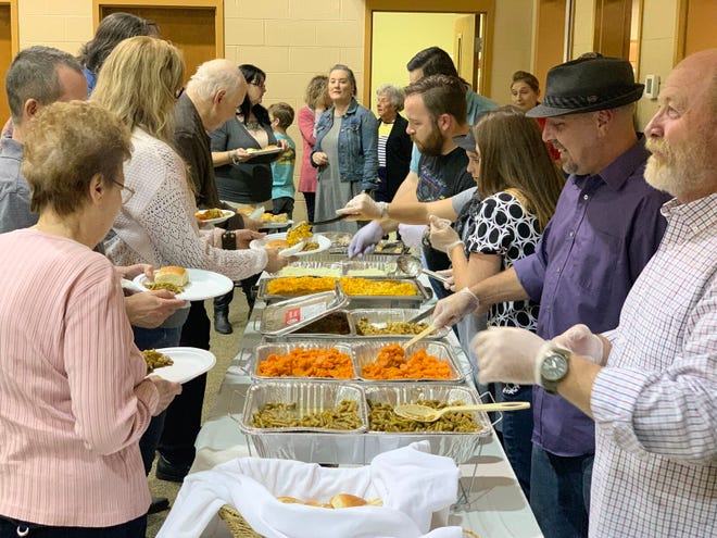 The Cheatham Ministerial Association hosted a free community Thanksgiving dinner at Gateway Church Assembly of God in Ashland City.