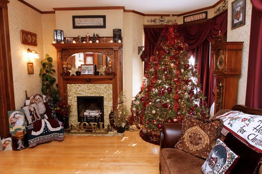 Victorian Era Hartford Home Was Made For Holiday Decorating