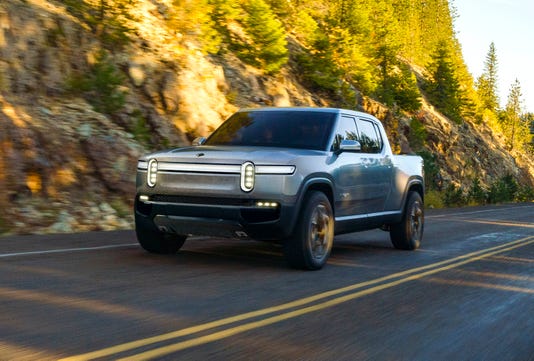 Rivian R1t Electric Pickup Concept 01