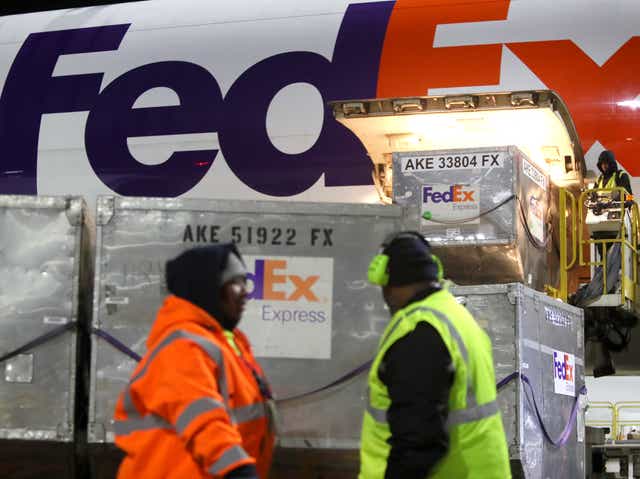 Fedex Hub Workers In Memphis Fear Preventable Covid 19 Exposure