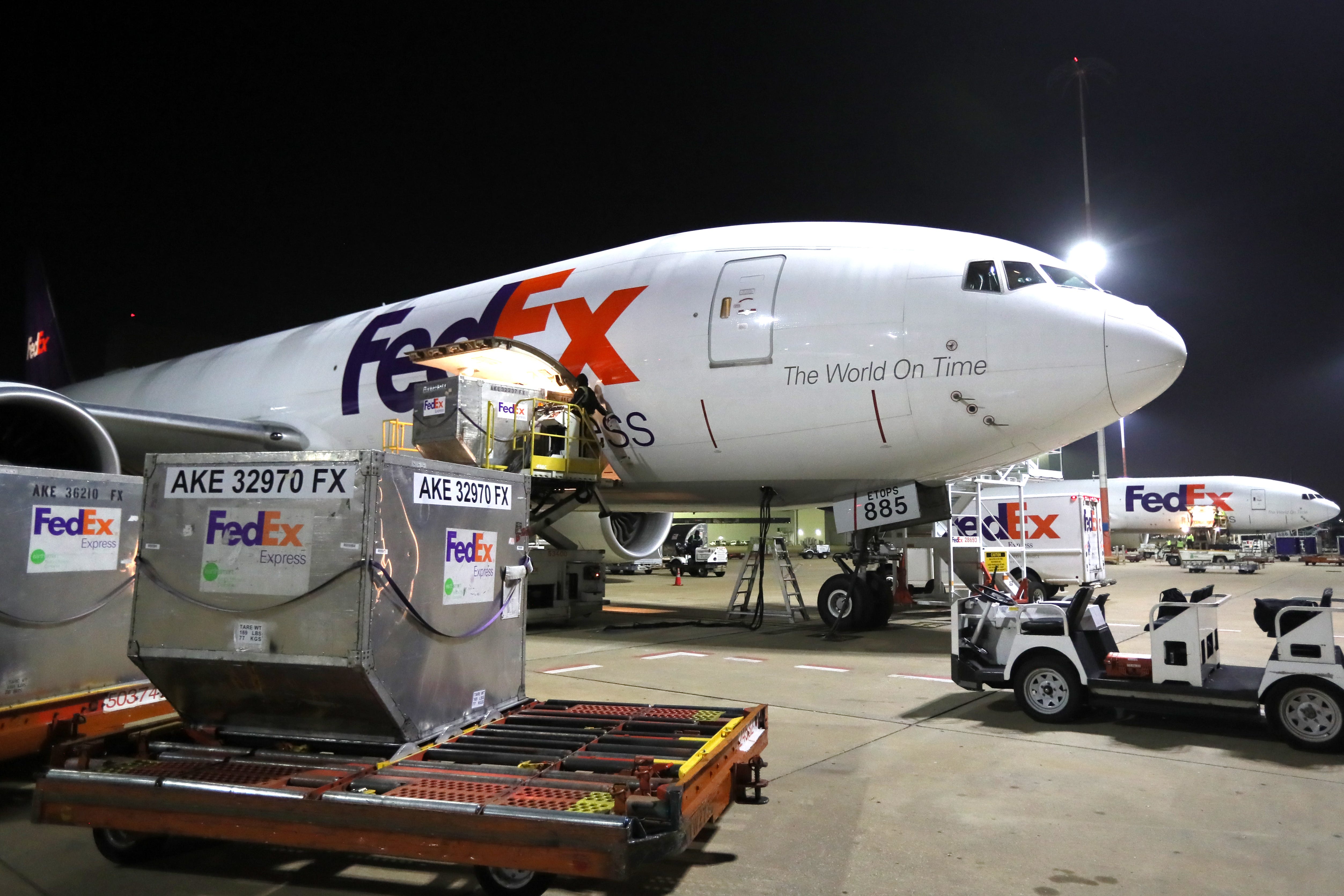 Coronavirus At least 8 fatal cases as FedEx workers' complaints mount