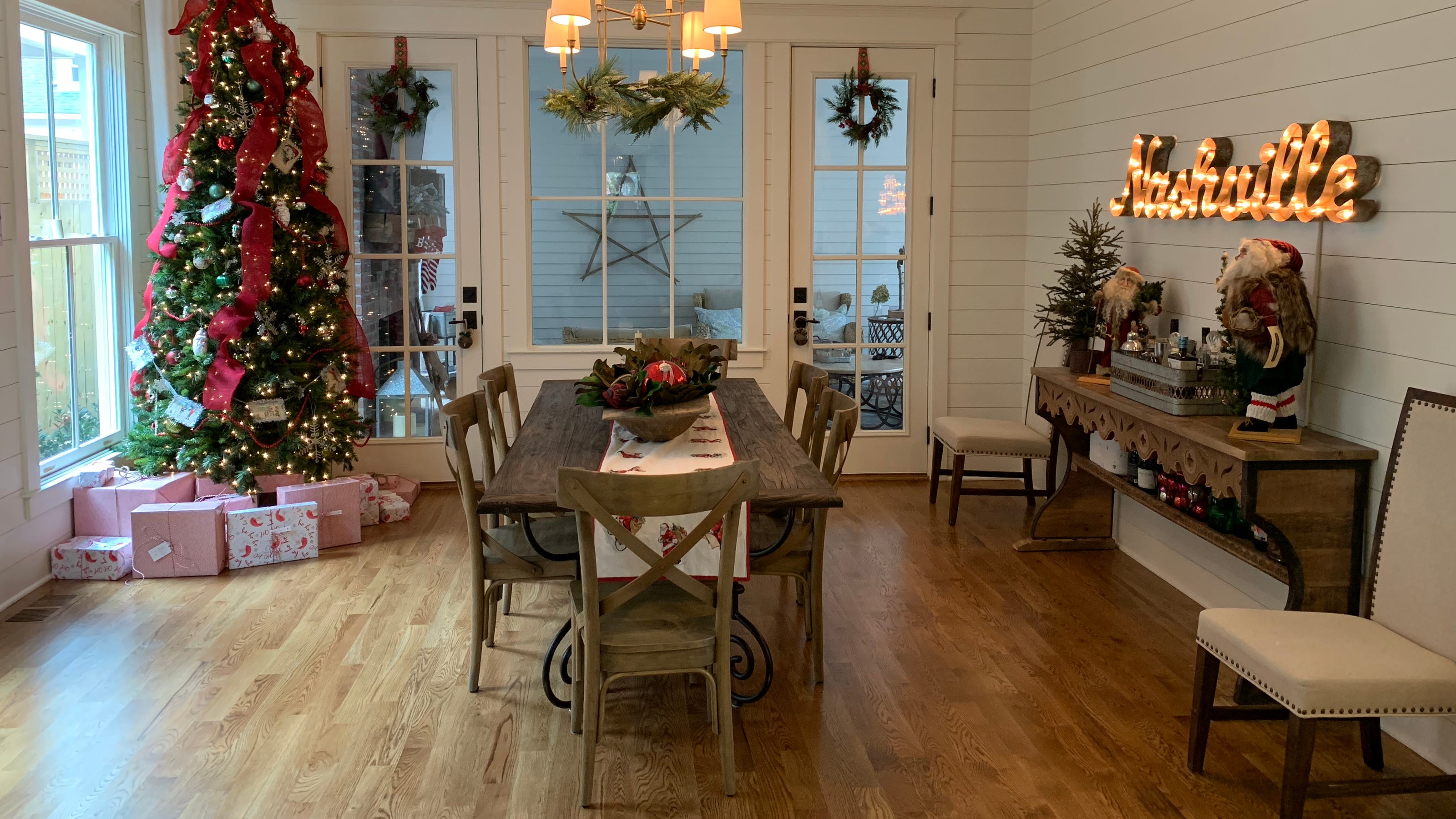 Home Staging For The Holidays Decorating Do S And Don Ts