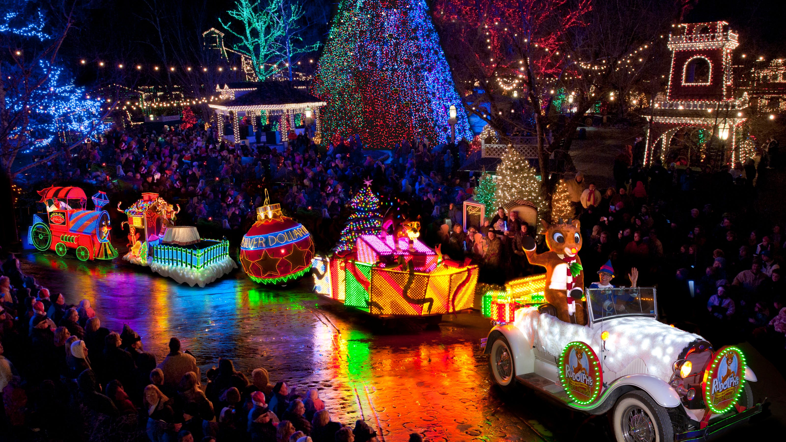 Branson at Christmas Theme parks, shows light up with holiday cheer