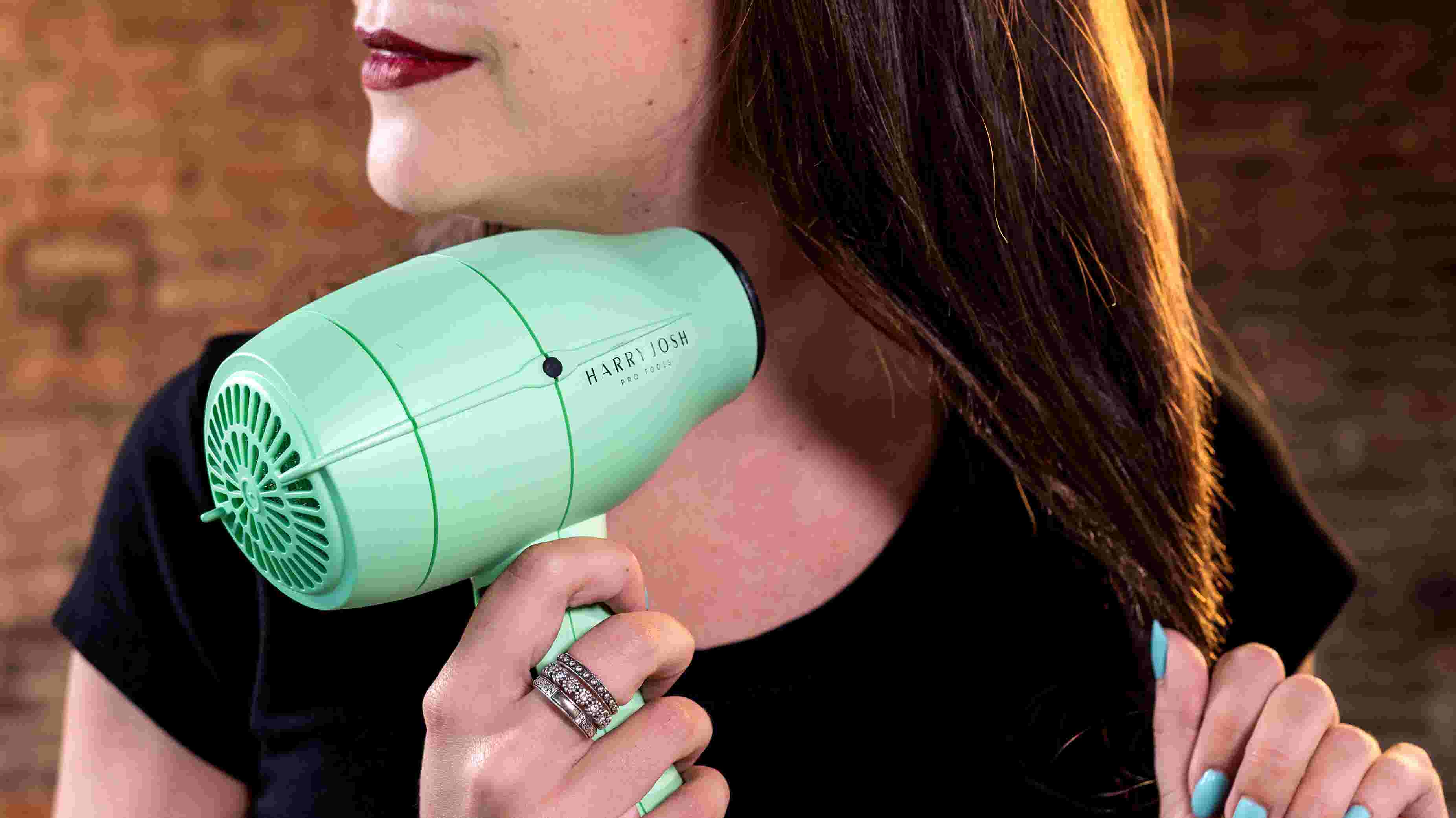 Your hairdryer shouldn’t smell like fire here’s how to clean it