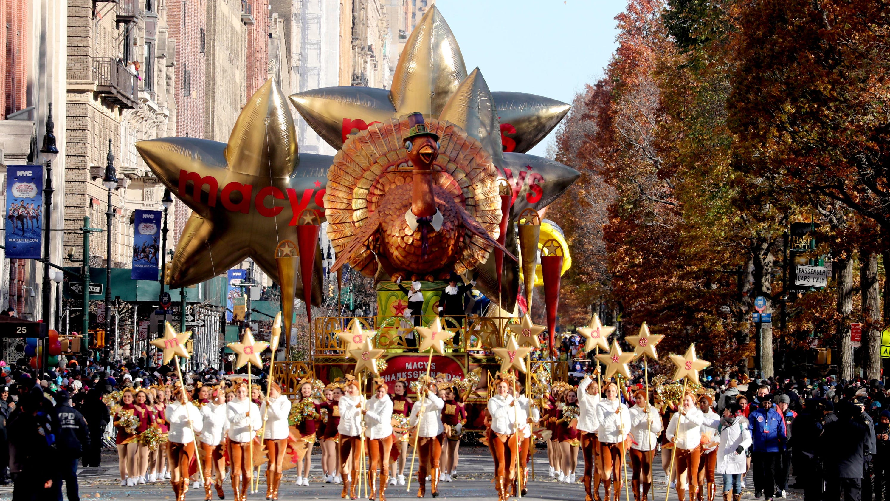 Macy S Thanksgiving Day Parade 2019 What To Know Before You Go