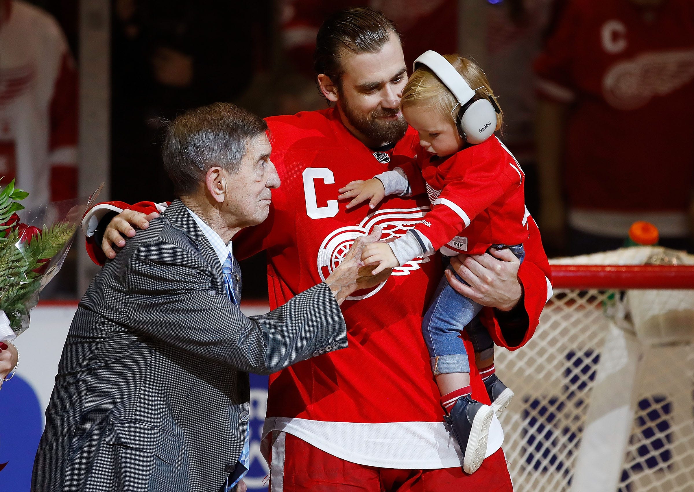 Detroit Red Wings greats on what made Ted Lindsay memorable across decades